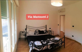 Via Matteotti & Via Carracci Apartments